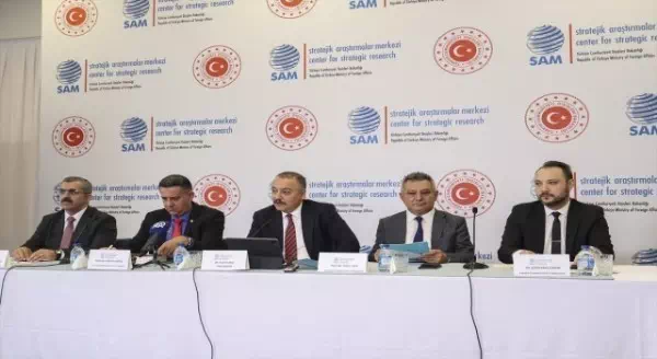 SAM tarafından, ”Filistinİsrail Çatışması ve Garantörlük Modeli” konulu panel düzenlendi (1)