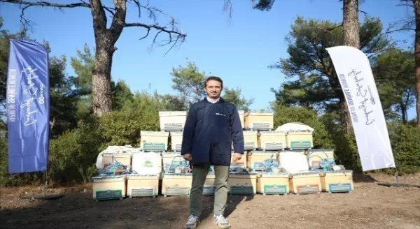 Enerjisa Üretim’den Çanakkale’deki arıcılara ekipman ve fidan desteği