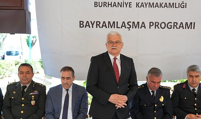 Kurban Bayramı’nda Burhaniye'de Bayramlaşma Töreni