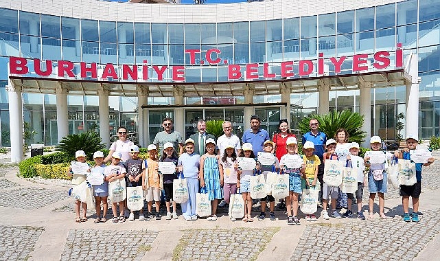 Burhaniye'de Öğrencilerden Çevre İçin Pil Toplama Başarısı