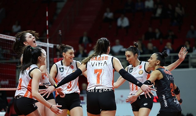 Eczacıbaşı Dynavit, Galatasaray'ı 3-0 Yendi!