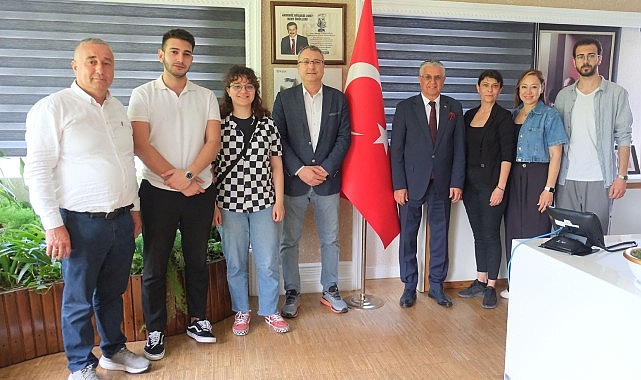 Kemer'de Tiyatro Coşkusu: Haftasonları Sahne!