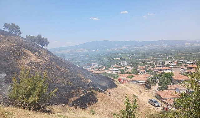 Turgutlu'daki Yangın Hızla Kontrol Altına Alındı